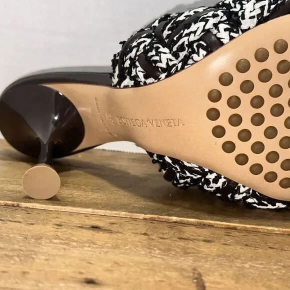 Bottega Veneta Dot Mules - Picture 5 of 9